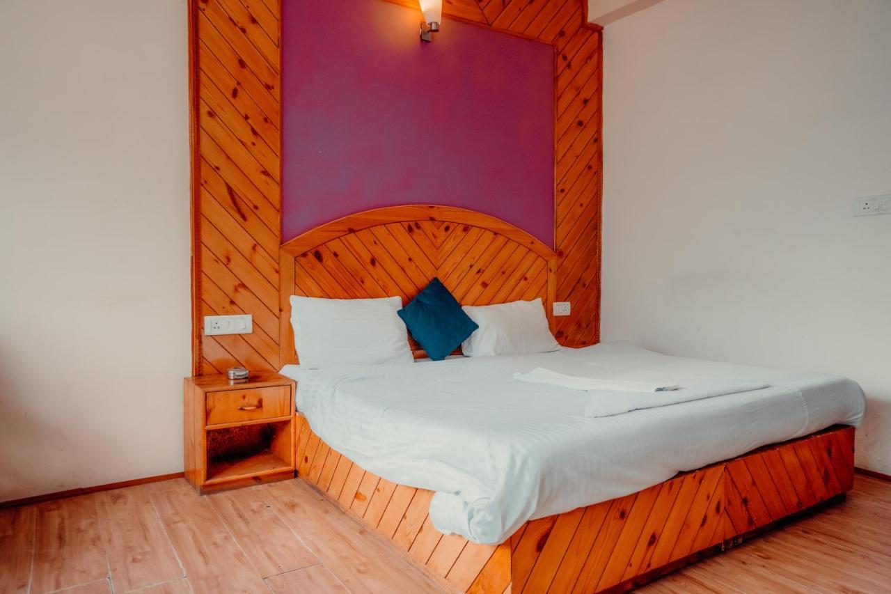 Cafe Monkbase- Food And Stay Manali  Luaran gambar